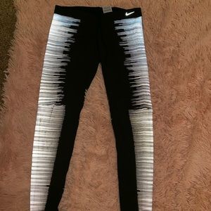 Nike reflective leggings